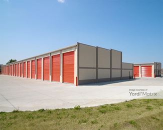 Photo 3 of Public Storage - 18175 Emiline Street, Omaha, NE