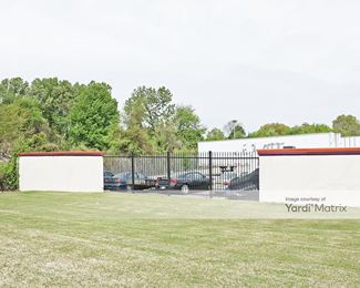 Photo 4 of Public Storage - 4500 Winchester Road, Memphis, TN