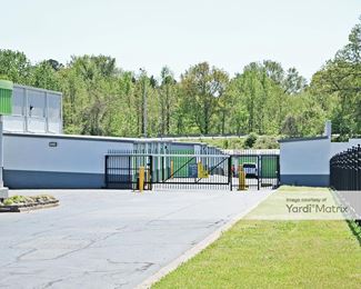 Photo 2 of Extra Space Storage - 4805 Summer Avenue, Memphis, TN