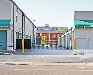 Photo 2 of Extra Space Storage - 1075 Madison Avenue, Memphis, TN