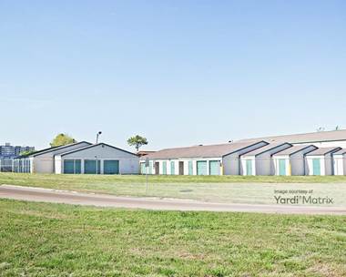 Storage Units for Rent available at 1075 Madison Avenue, Memphis, TN 38104