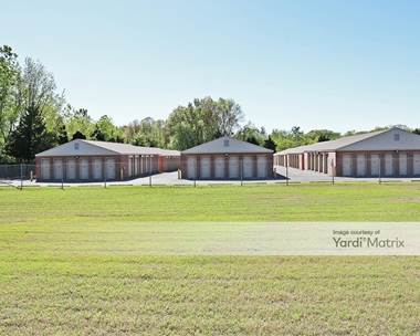 Storage Units for Rent available at 2835 Covington Pike, Memphis, TN 38128