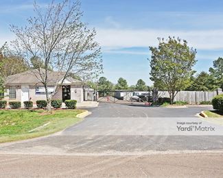 Photo 4 of Public Storage - 314 South Mount Pleasant Road, Collierville, TN