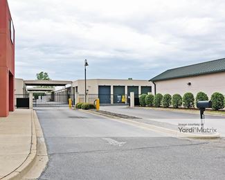 Photo 3 of Snapbox Self Storage - 1634 Goodman Road West, Horn Lake, MS
