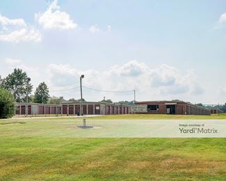 Photo 3 of Secure Storage - 5697 Highway 51 North, Senatobia, MS