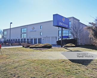Photo 2 of Extra Space Storage - 3950 New Brunswick Avenue, Piscataway, NJ