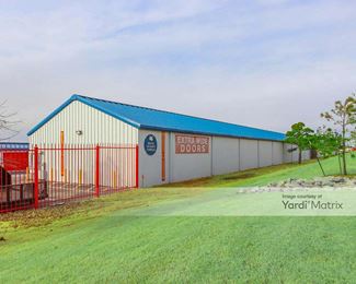 Photo 2 of Public Storage - 515 North Mustang Road, Yukon, OK