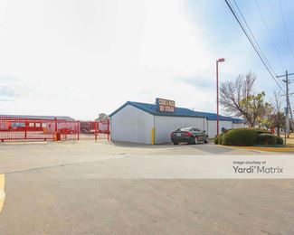 Photo 3 of Public Storage - 515 North Mustang Road, Yukon, OK
