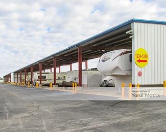 Photo 4 of Public Storage - 515 North Mustang Road, Yukon, OK