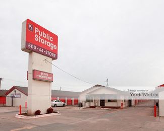 Photo 1 of Public Storage - 8012 South Santa Fe, Oklahoma City, OK