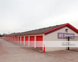 Photo 6 of Public Storage - 8012 South Santa Fe, Oklahoma City, OK