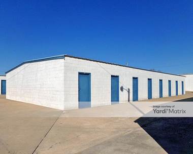 Storage Units for Rent available at 410 West Country Club Road, Chickasha, OK 73018