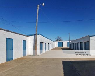 Photo 4 of Public Storage - 410 West Country Club Road, Chickasha, OK
