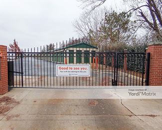 Photo 2 of Morningstar Storage - 1000 North Santa Fe, Edmond, OK