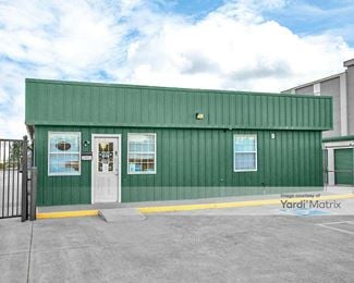Photo 1 of Storage Center, The - 1300 East Highway 152, Mustang, OK