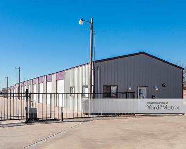 Storage Units for Rent available at 1701 Tower Drive, Moore, OK 73160