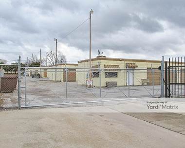 Storage Units for Rent available at 500 East Maxi Drive, Yukon, OK 73099