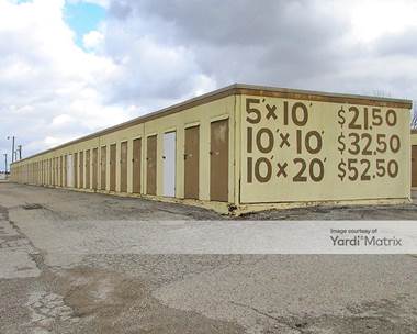 Storage Units for Rent available at 500 East Maxi Drive, Yukon, OK 73099