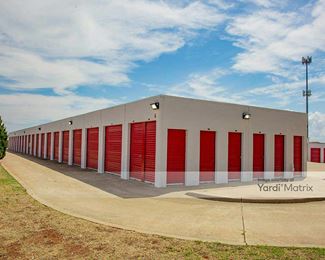 Photo 2 of SpareBox Storage - 1008 Waterwood Pkwy, Edmond, OK