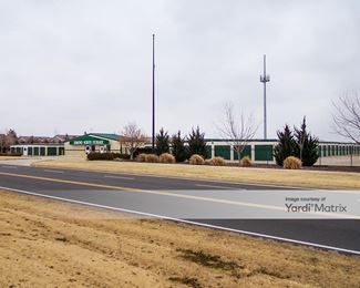 Photo 2 of Edmond North Self Storage - 2300 Thomas Drive, Edmond, OK