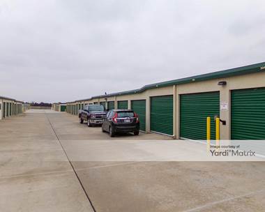 Storage Units for Rent available at 2300 Thomas Drive, Edmond, OK 73003