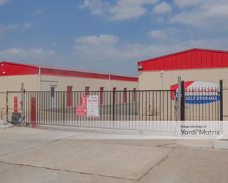 Photo 3 of Devon Self Storage - 3948 South Broadway, Edmond, OK