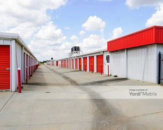 Photo 2 of Overflow Garage - 39300 West MacArthur Street, Shawnee, OK