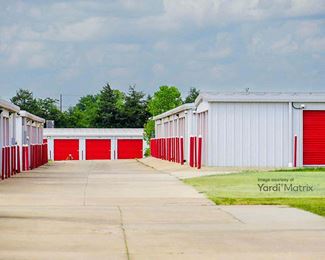 Photo 4 of Overflow Garage - 39300 West MacArthur Street, Shawnee, OK