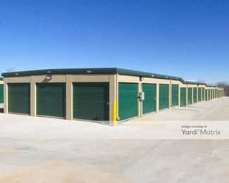 Photo 2 of Gizmo Storage - 2200 Weedn Blvd, Purcell, OK