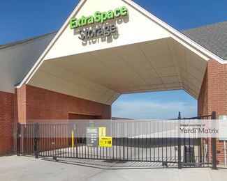 Photo 1 of Public Storage - 17720 Griffin Drive, Edmond, OK