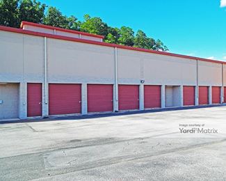 Photo 3 of Public Storage - 5085 West Chester Pike, Newtown Square, PA