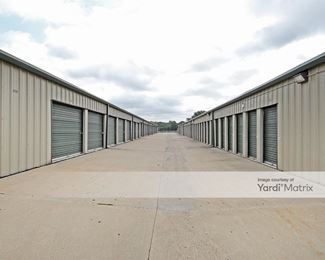 Photo 5 of StorageMart - 13750 Holmes Road, Kansas City, MO