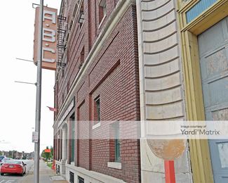 Photo 2 of ABC Storage - 3244 Main Street, Kansas City, MO
