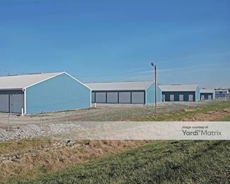 Photo 5 of E-M Storage - 3121 NW 169 Hwy, Gower, MO