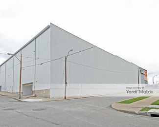 Photo 5 of StorageMart - 7536 Wornall Road, Kansas City, MO