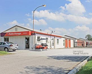 Photo 4 of Public Storage - 7707 North Oak Trfy, Gladstone, MO