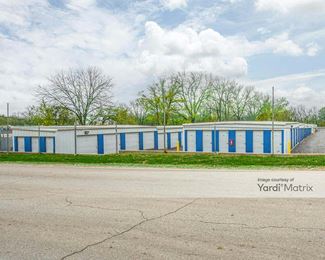 Photo 2 of Storage Rentals of America - 12120 Grandview Road, Grandview, MO