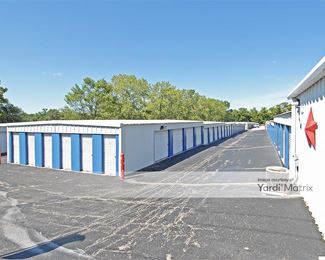 Photo 5 of Storage Rentals of America - 12120 Grandview Road, Grandview, MO