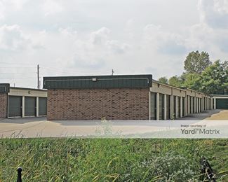 Photo 3 of StorageMart - 280 North Church Road, Pleasant Valley, MO
