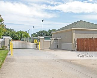 Photo 3 of Storage Mart - 3001 South 291 Hwy, Independence, MO