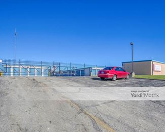 Photo 3 of Storage Rentals of America - 9006 East 22nd Terrace, Kansas City, MO