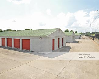 Photo 4 of StorageMart - 2300 SW US Highway 40, Blue Springs, MO