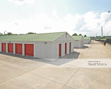 Storage Units for Rent available at 2300 SW US Highway 40, Blue Springs, MO 64015