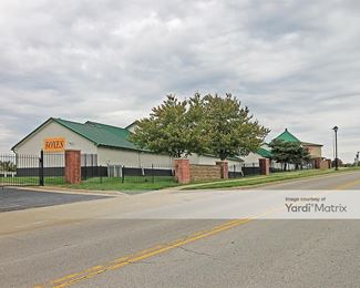 Photo 5 of StorageMart - 7460 West Frontage Road, Merriam, KS