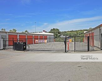 Photo 3 of Public Storage - 6560 Foxridge Drive, Mission, KS
