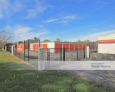 Storage Units for Rent available at 6560 Foxridge Drive, Mission, KS 66202