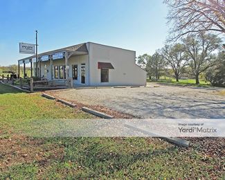 Photo 2 of Y-Not Stor-It - 17789 State Avenue, Tonganoxie, KS