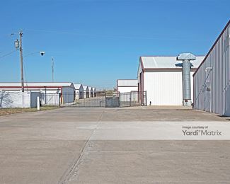Photo 2 of Outback Storage - 1098 East Santa Fe Street, Gardner, KS