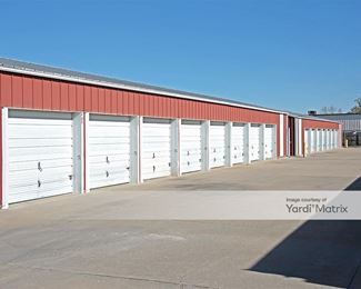 Photo 2 of StorageMart - 1044 East Santa Fe Street, Gardner, KS