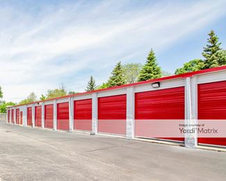 Photo 3 of iStorage - 6775 East 10 Mile Road, Center Line, MI